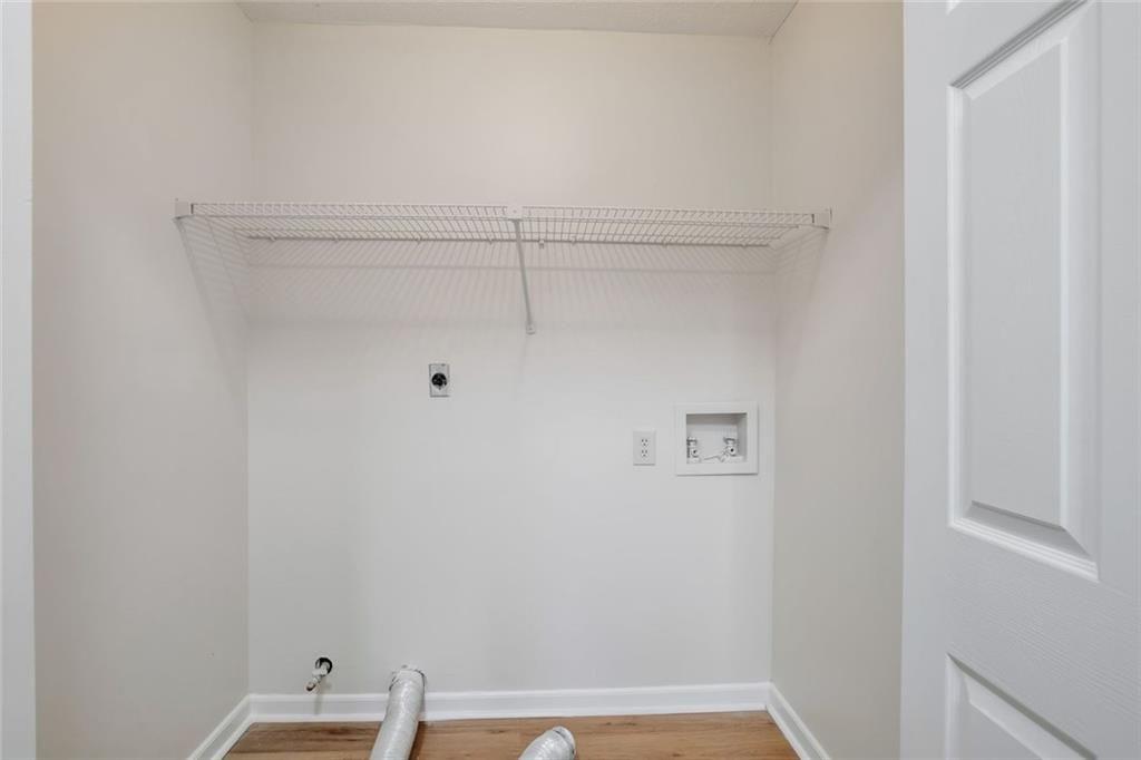 7086 Sir Galahad Way Property Photo 20