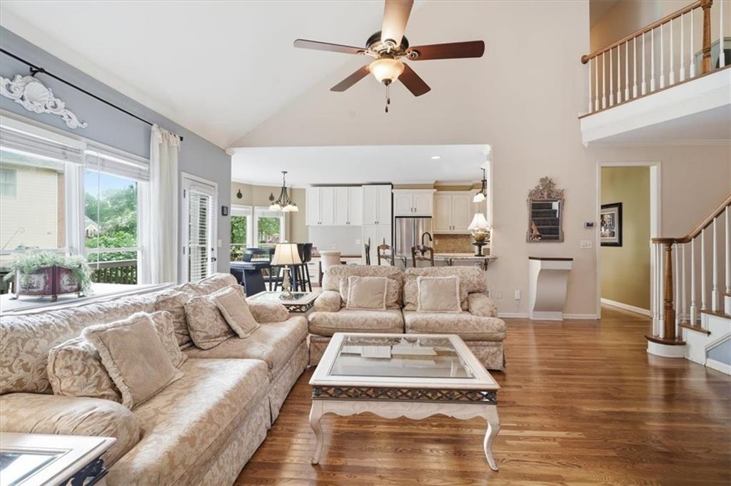 4202 Lansmoore Crossing Property Photo 14