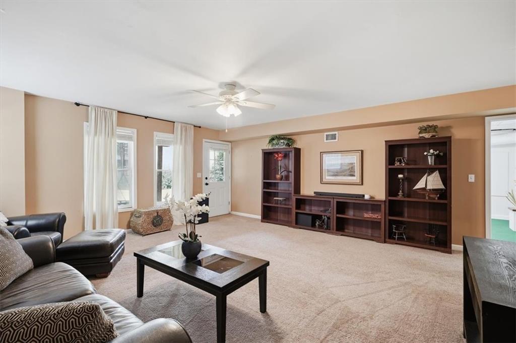 4202 Lansmoore Crossing Property Photo 29