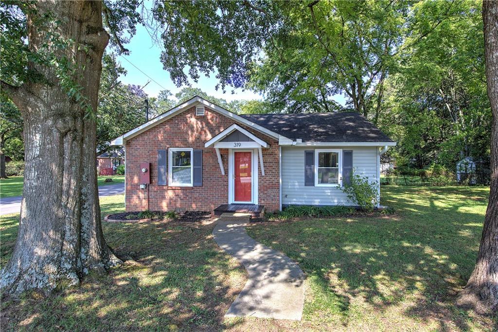 319 S Bartow Street Property Photo 1