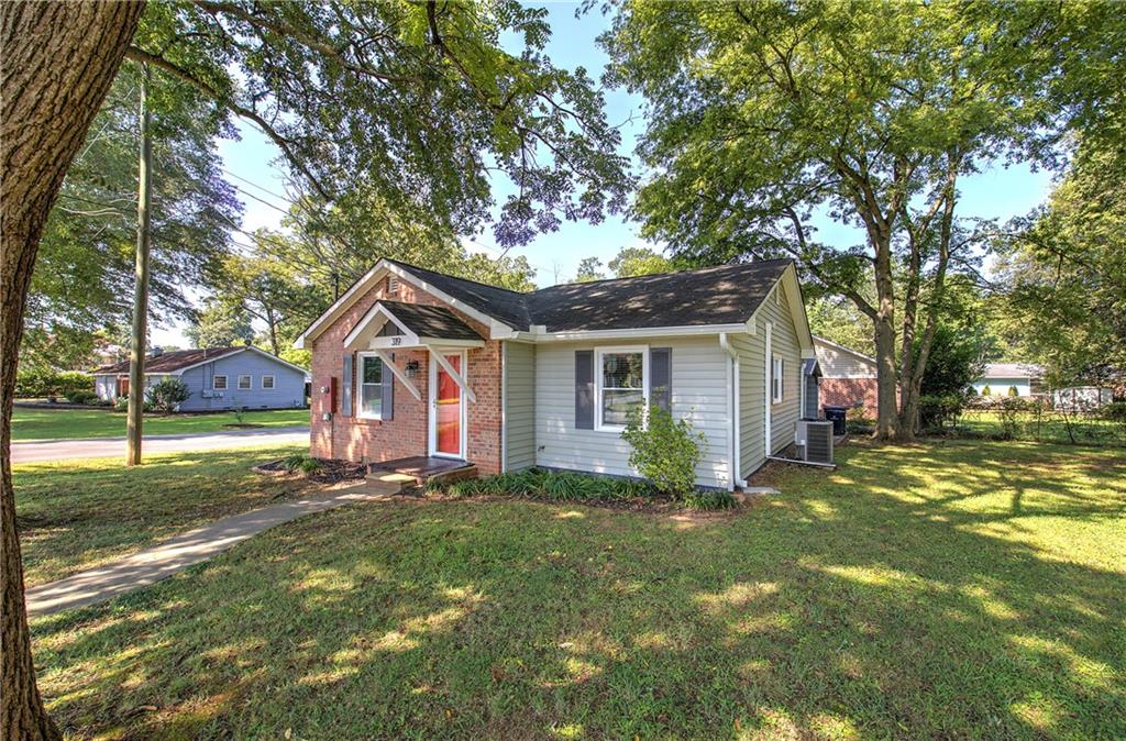 319 S Bartow Street Property Photo 2