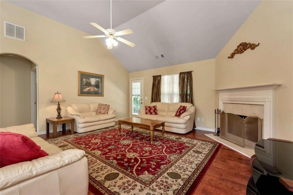 222 Jefferson Walk Circle Property Photo 6