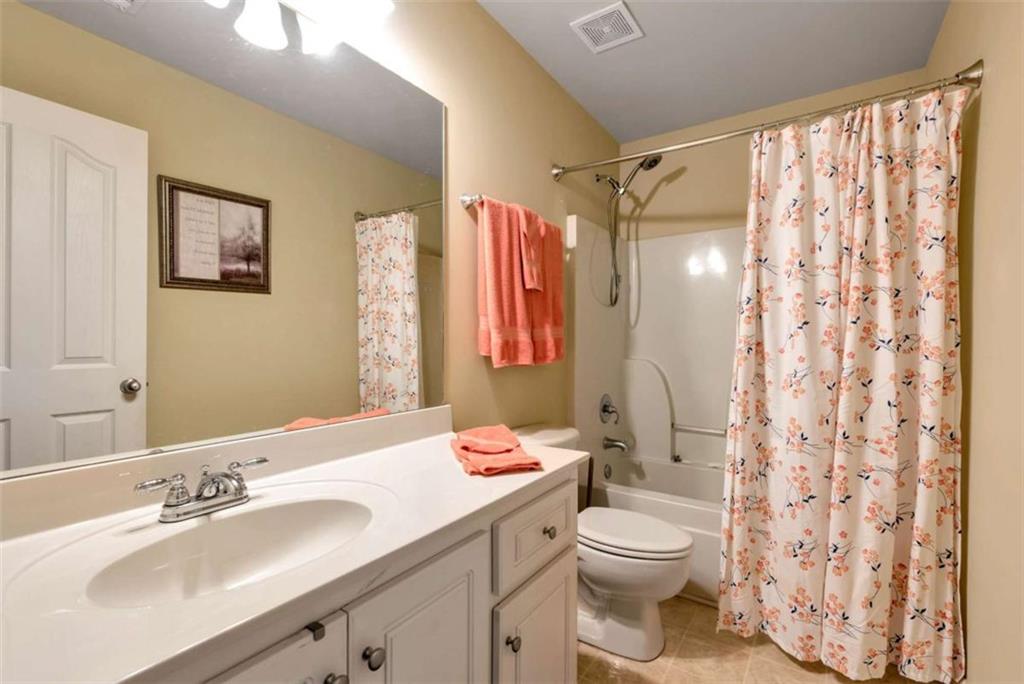 222 Jefferson Walk Circle Property Photo 13