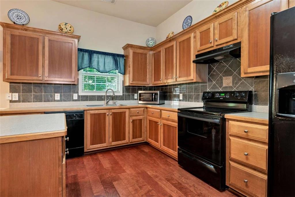 222 Jefferson Walk Circle Property Photo 24