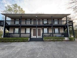 1104 Penrose Drive Property Photo 1