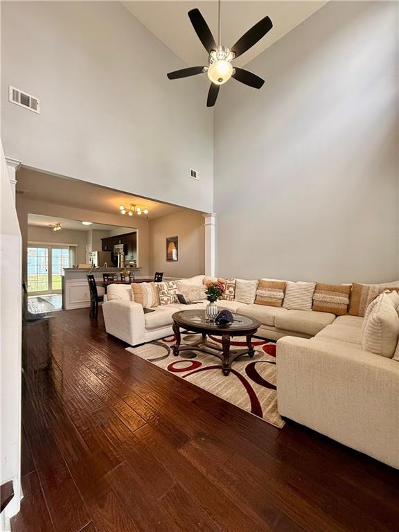 3087 Commonwealth Way Property Photo 2