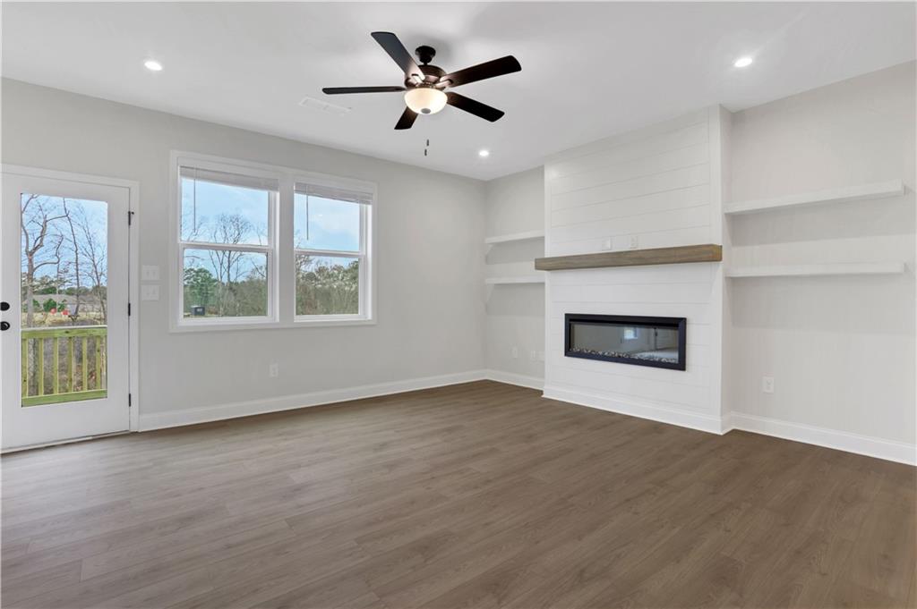 6003 Haviland Alley Property Photo 4