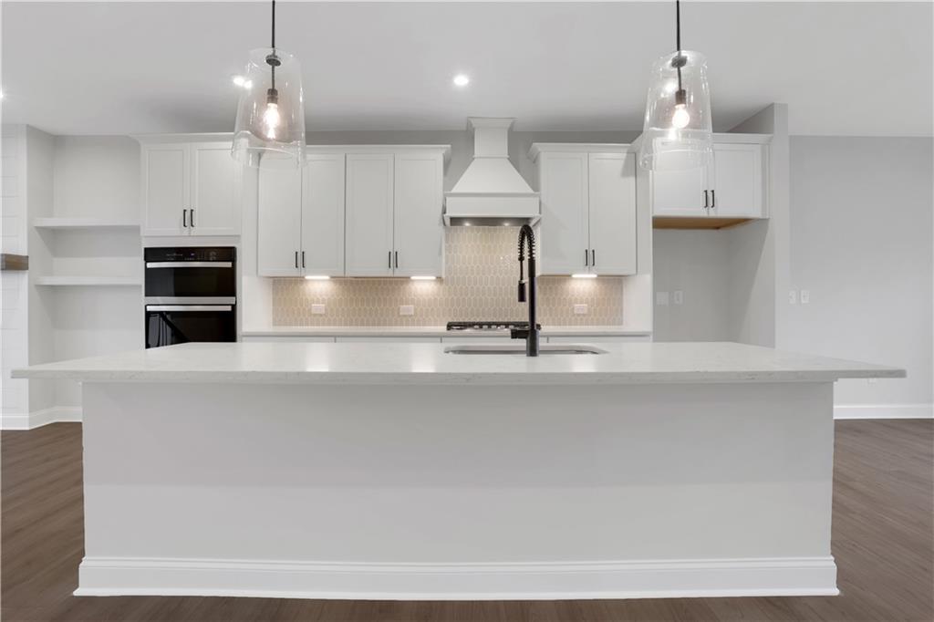6003 Haviland Alley Property Photo 6