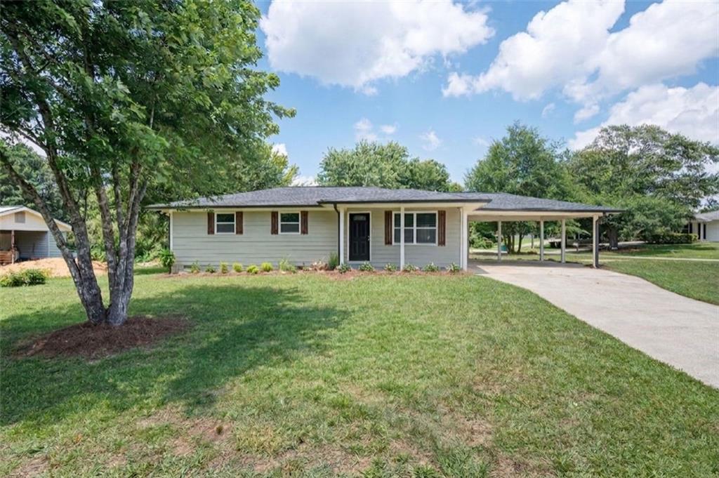 163 Pierce Road Property Photo 1