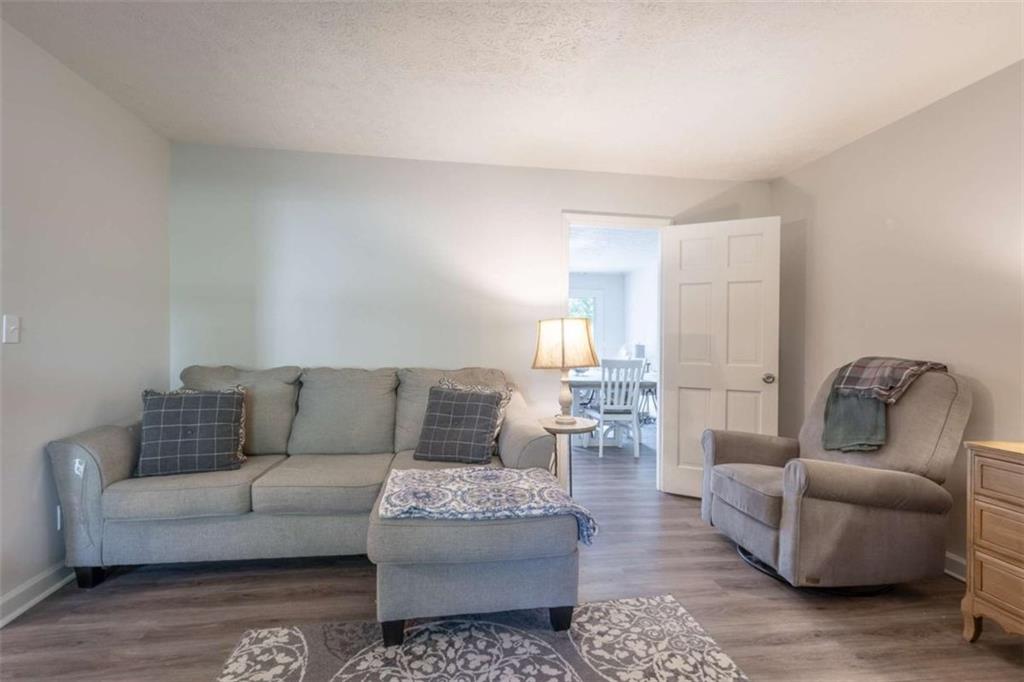 45 Lee Drive Property Photo 6