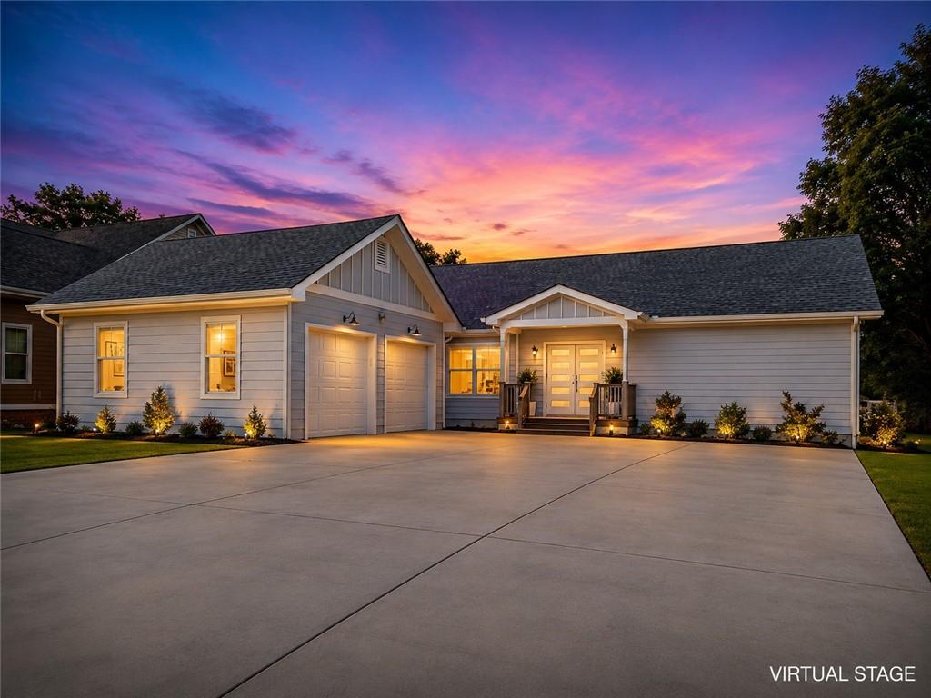 9058 Woodlake Lane Property Photo 1