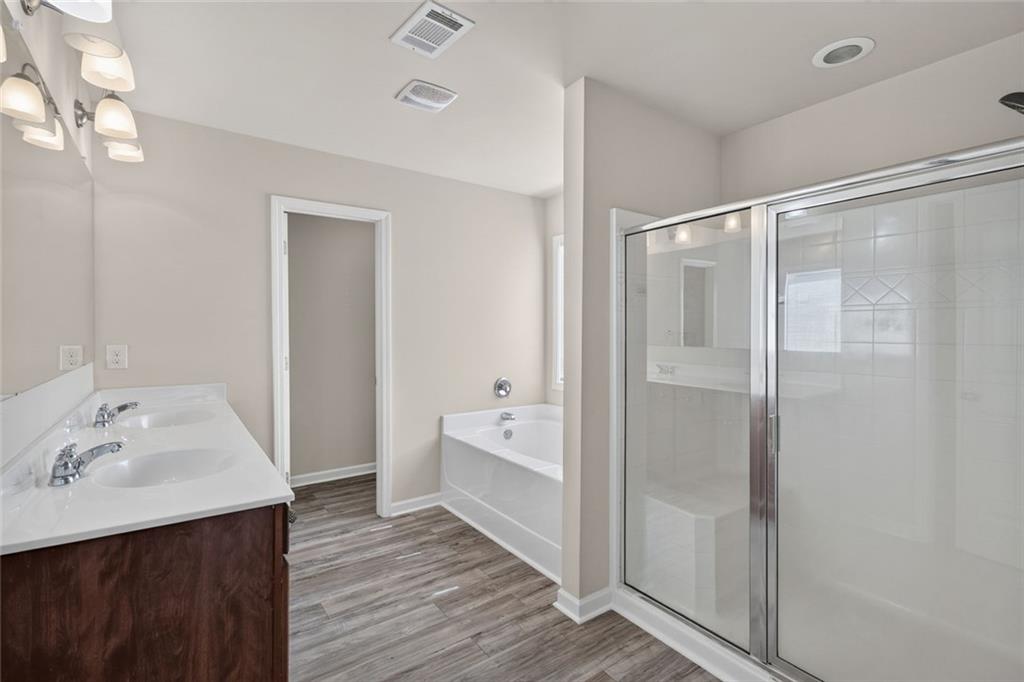 7802961 Property Photo 4