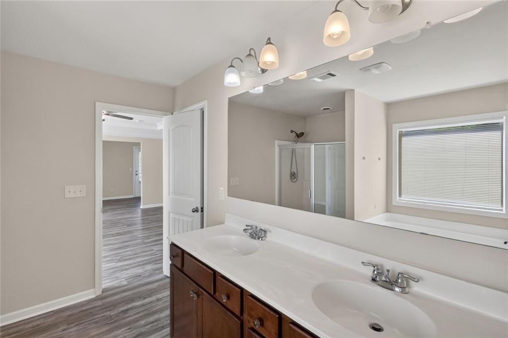 7802961 Property Photo 22