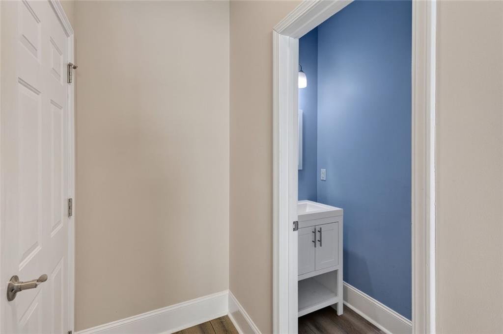 7802961 Property Photo 30