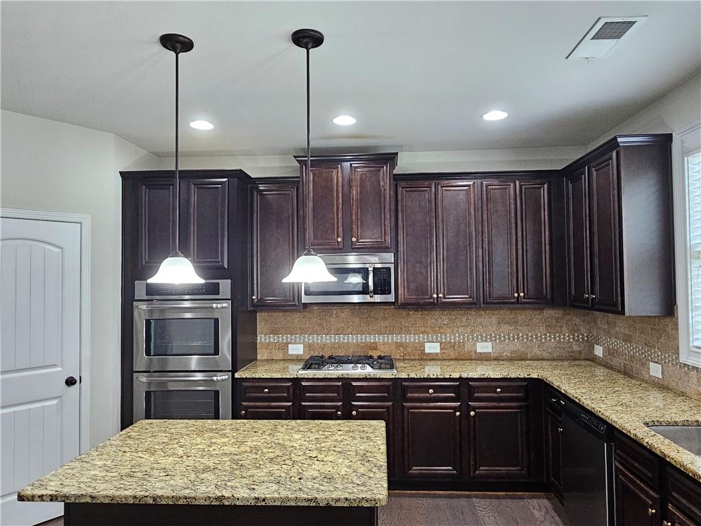 1374 Slate Bend Drive Property Photo 15