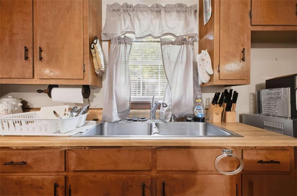 110 Linden Street Property Photo 15