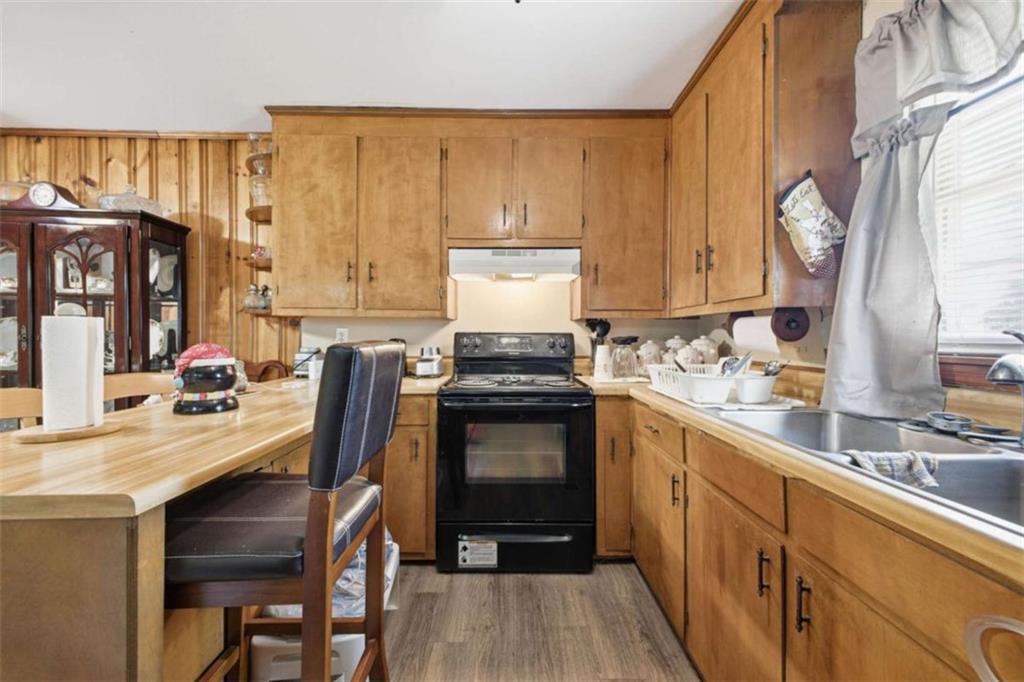 110 Linden Street Property Photo 19