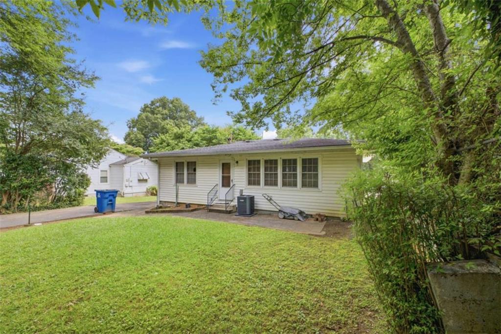 110 Linden Street Property Photo 29