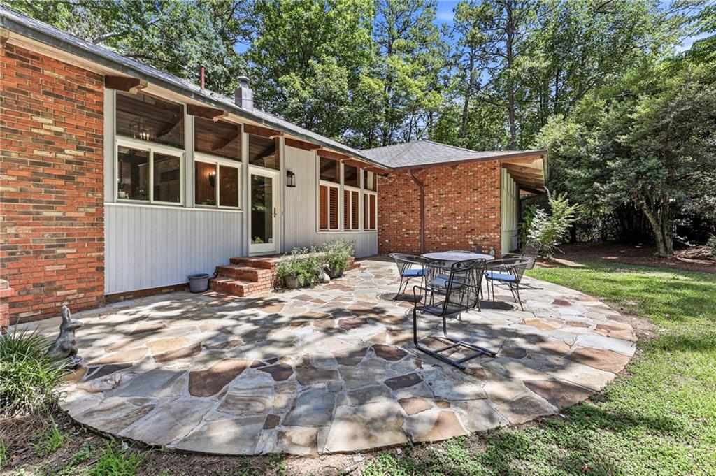 1403 Springdale Road Property Photo 14