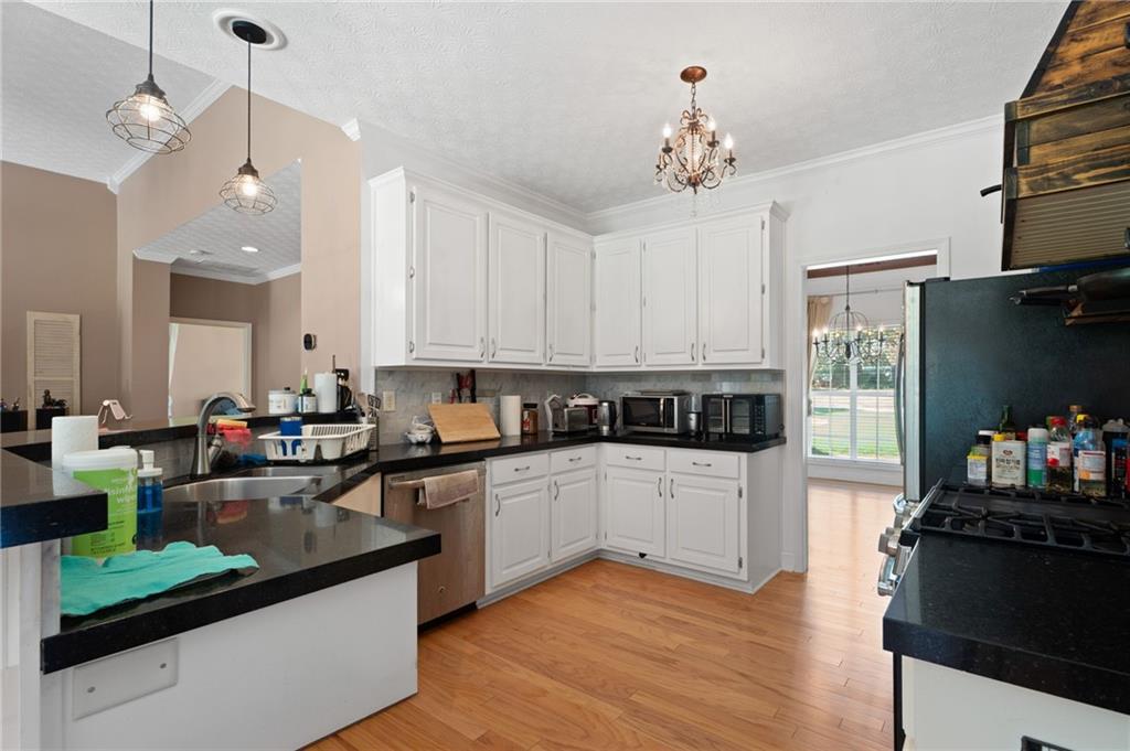 178 Ashley Drive Property Photo 12