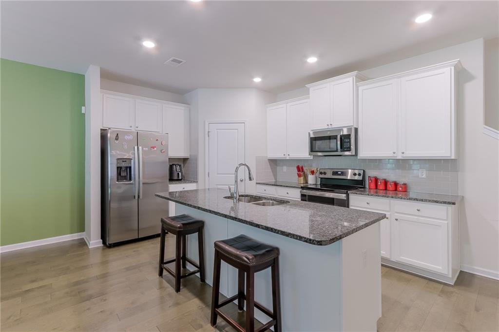 4543 Ashbrooke Trace Property Photo 6