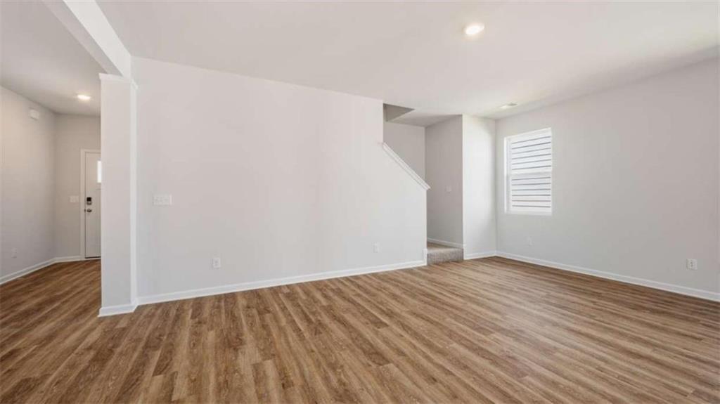 11979 Aukerman Way Property Photo 6