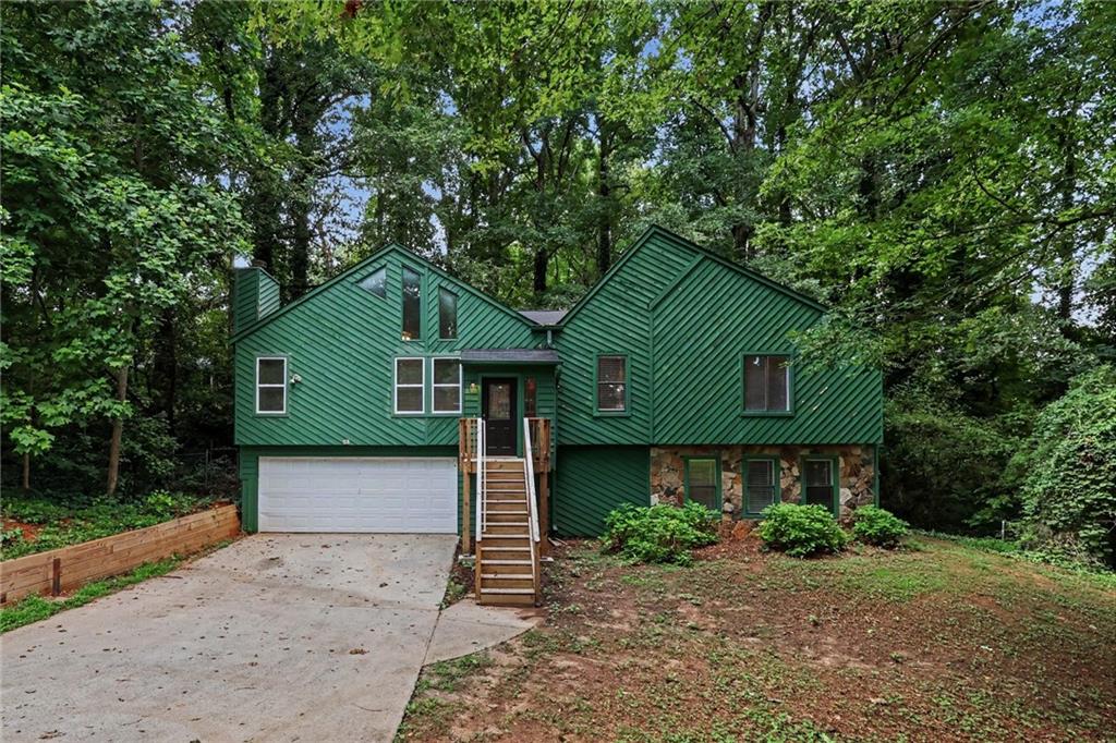 5182 Manitou Way Property Photo 1