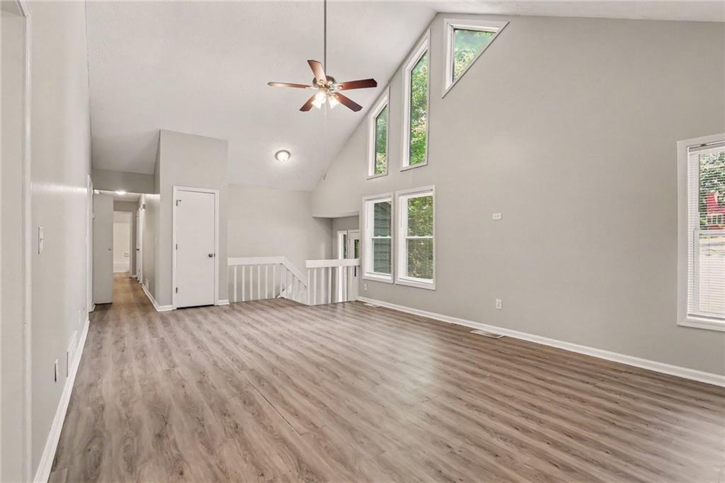 5182 Manitou Way Property Photo 6
