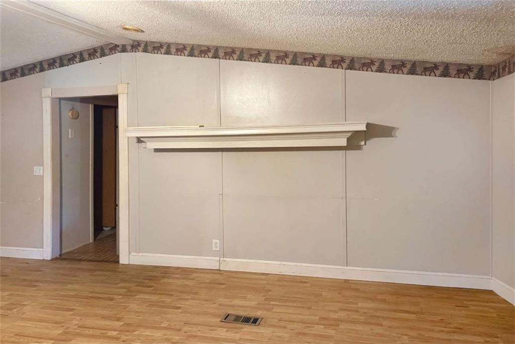 182 Owenby Lane Property Photo 3
