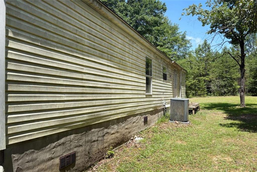 182 Owenby Lane Property Photo 14