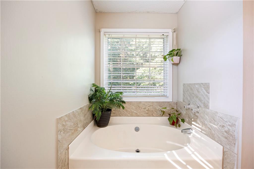 323 Natchez Circle Property Photo 19