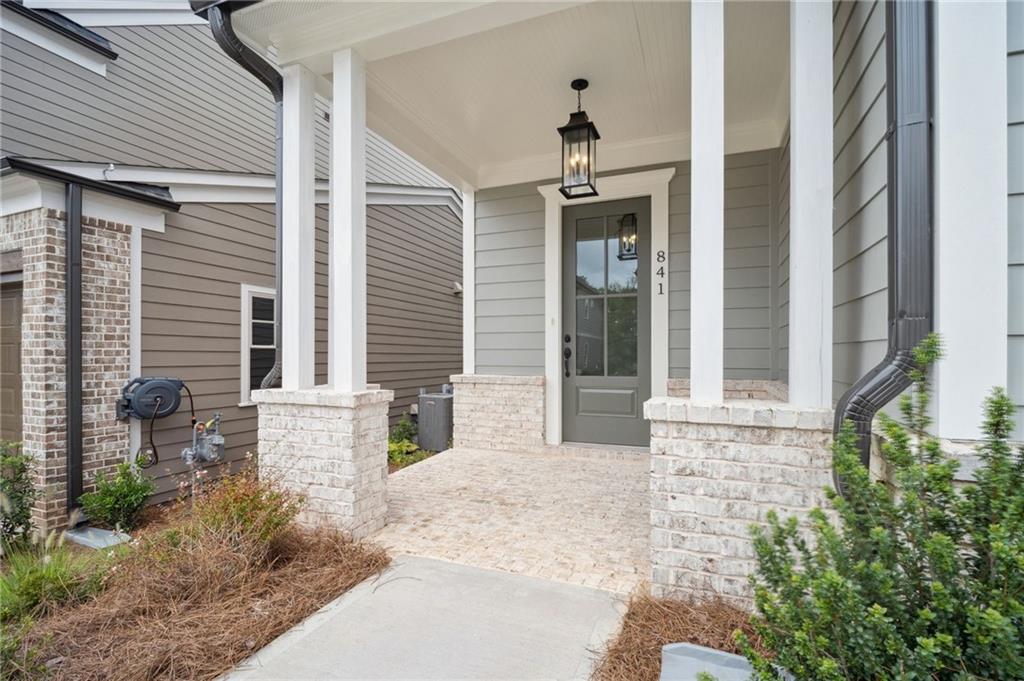 841 Lakemont Drive Property Photo 3