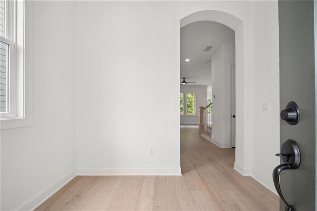 841 Lakemont Drive Property Photo 5