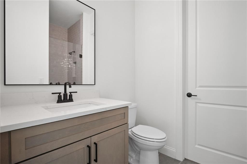 841 Lakemont Drive Property Photo 21