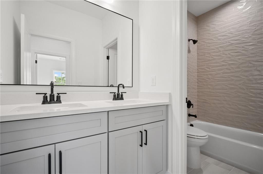 841 Lakemont Drive Property Photo 23