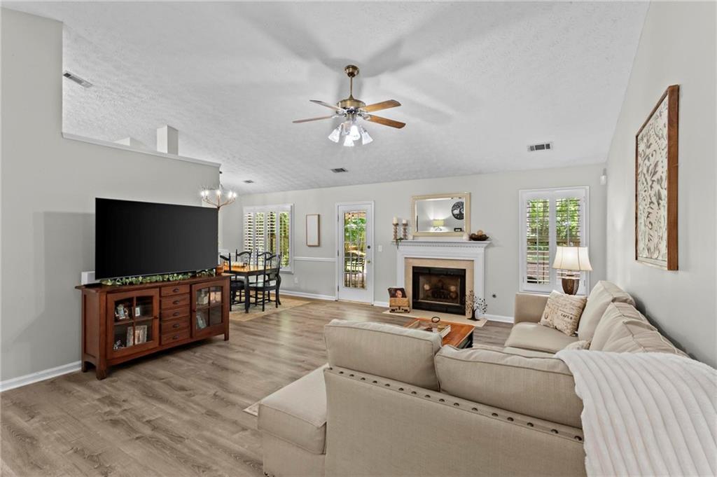 45 Quail Run Property Photo 5