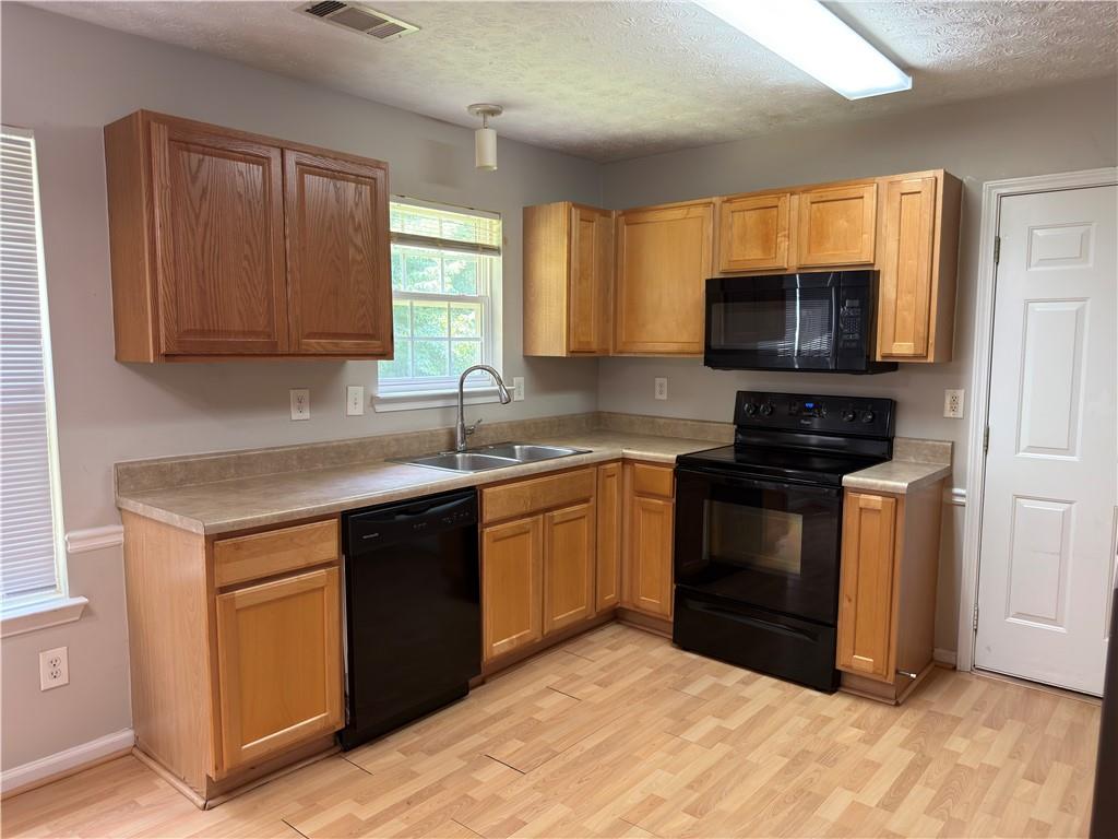 4368 Gray Raptor Circle Property Photo 6