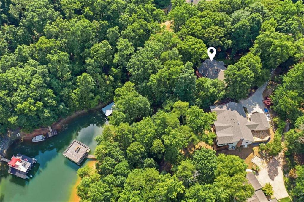 8170 Old Mill Drive Property Photo 5