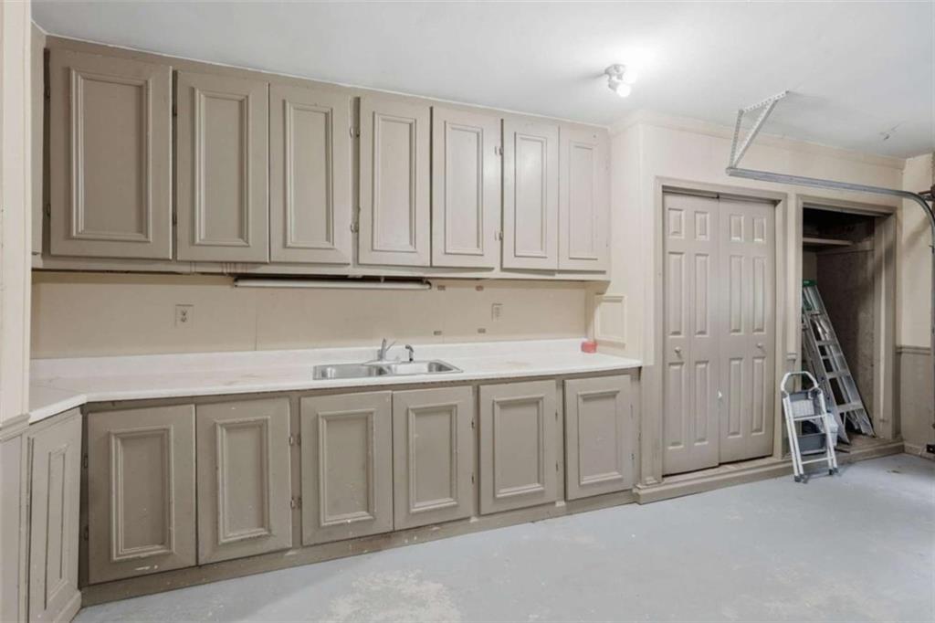 8170 Old Mill Drive Property Photo 71
