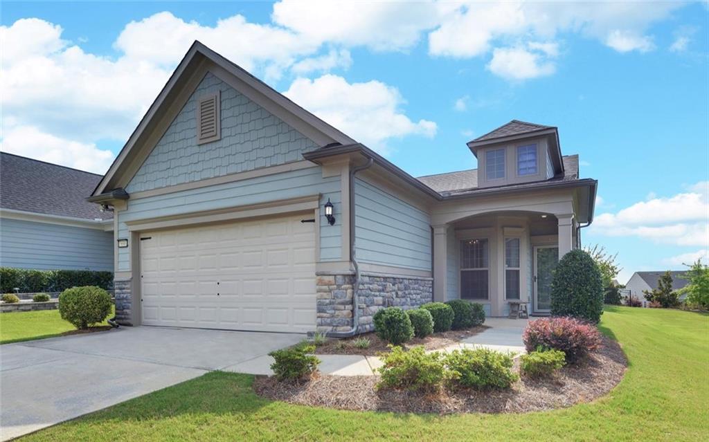 5690 Maple Bluff Way Property Photo 2