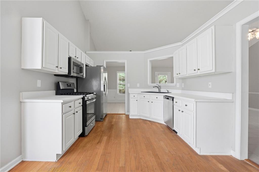1565 Heatherton Road Property Photo 10