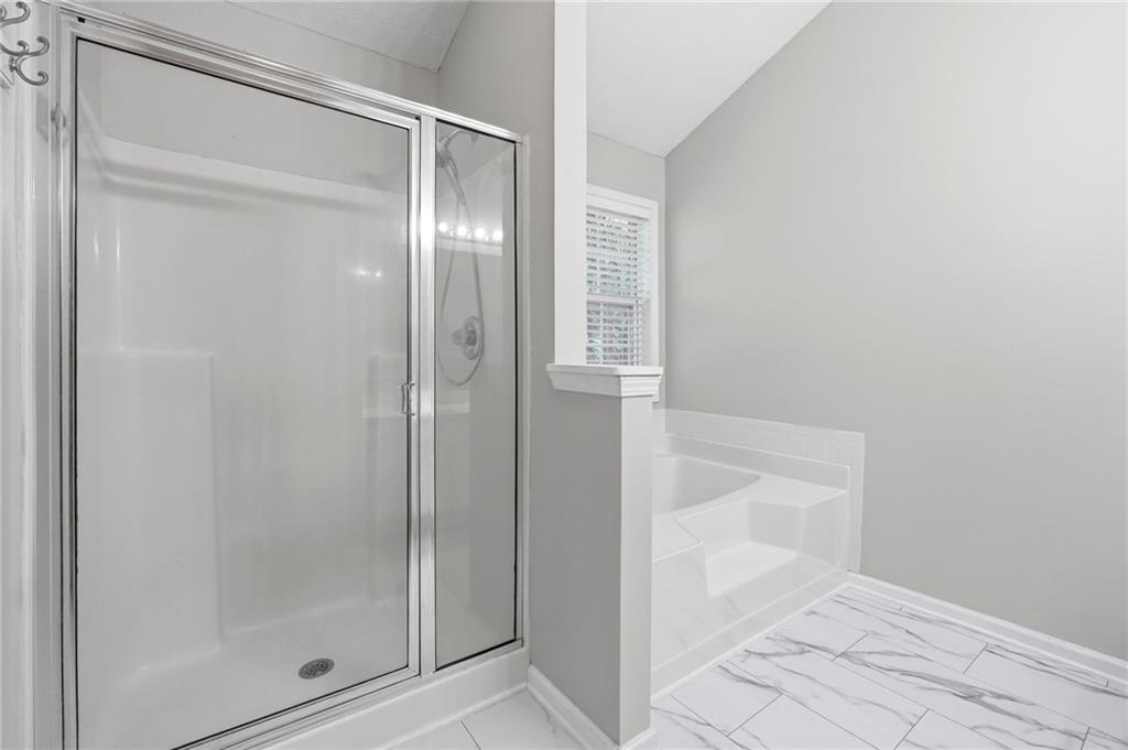 1565 Heatherton Road Property Photo 12