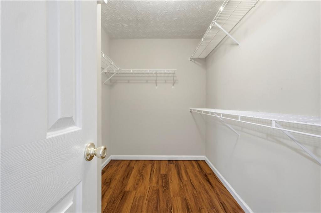 1565 Heatherton Road Property Photo 14