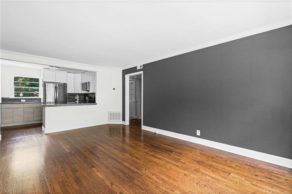 2240 Cheshire Bridge Road Ne Unit 207 Property Photo 4