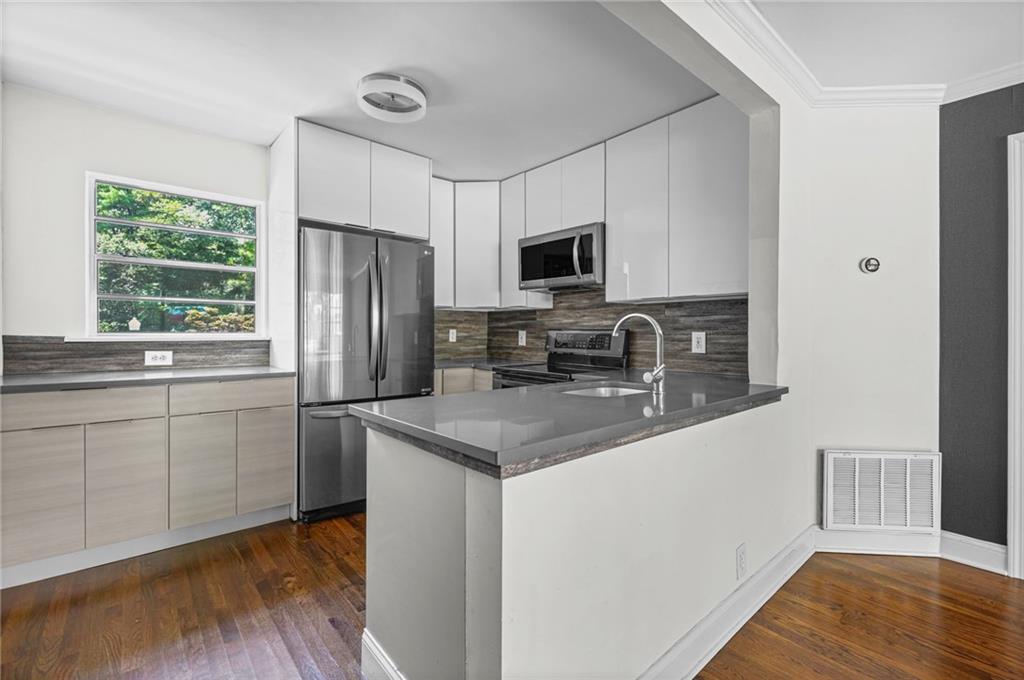 2240 Cheshire Bridge Road Ne Unit 207 Property Photo 8