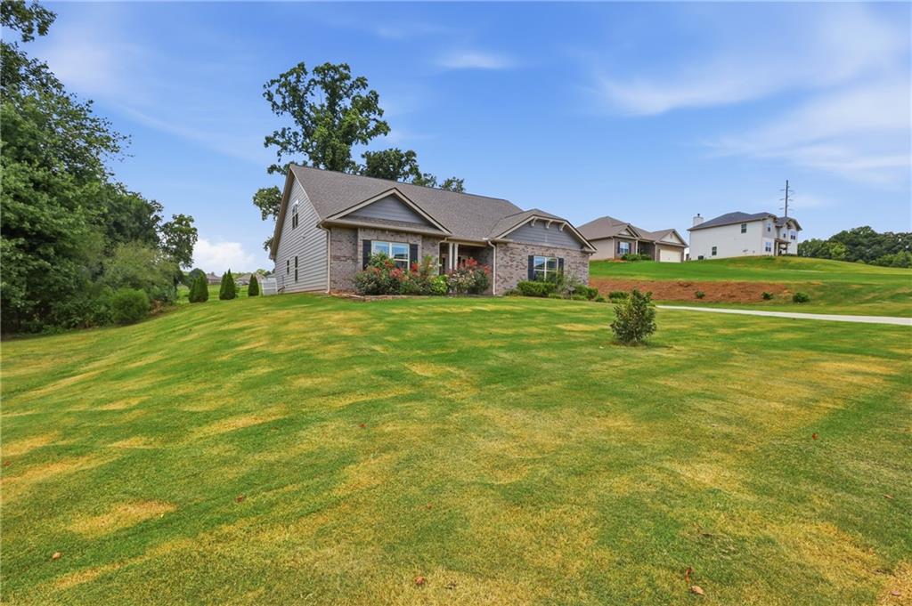 5911 Wauka Valley Pass Property Photo 1