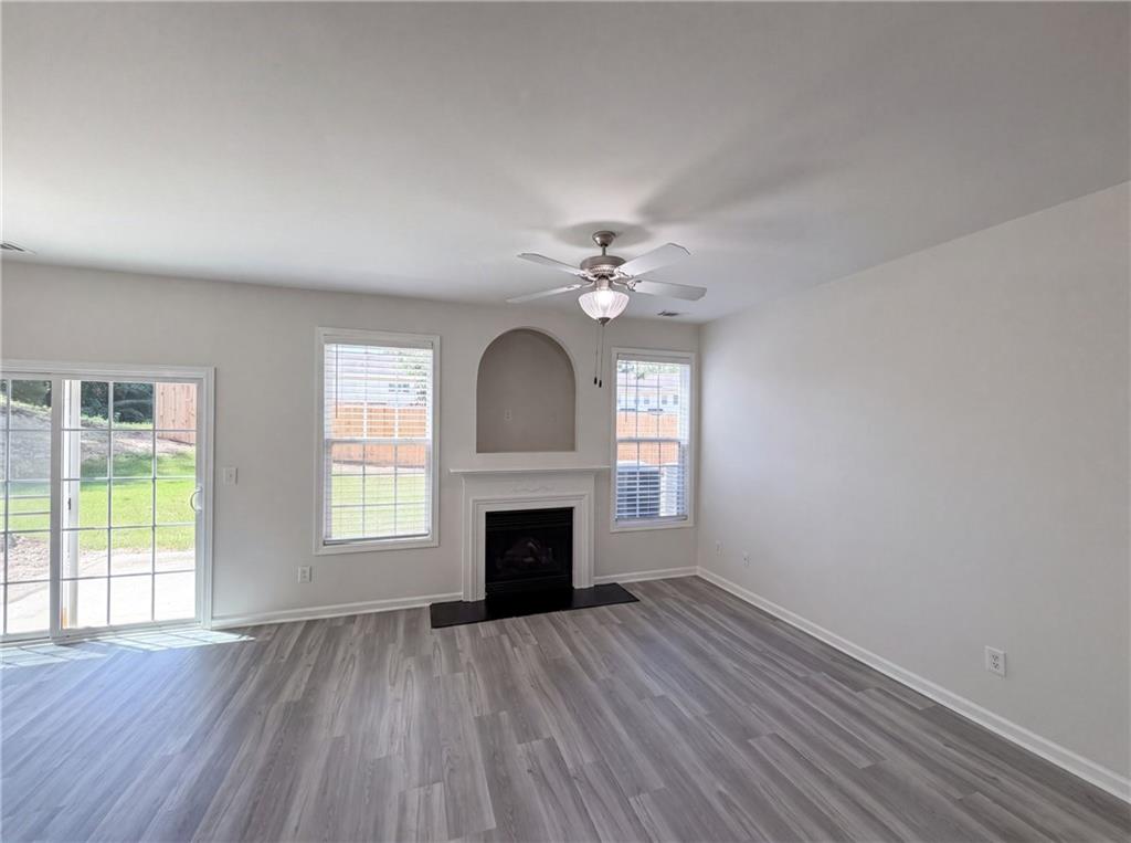 1019 Ivydale Circle Property Photo 8