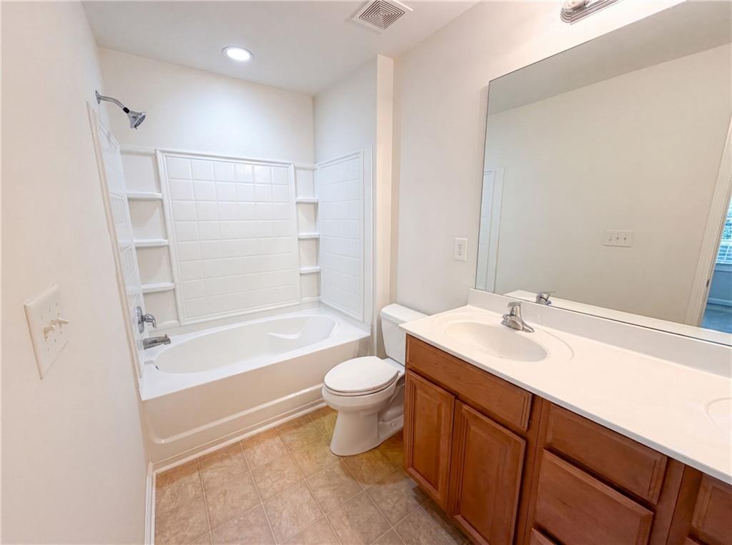 1019 Ivydale Circle Property Photo 14
