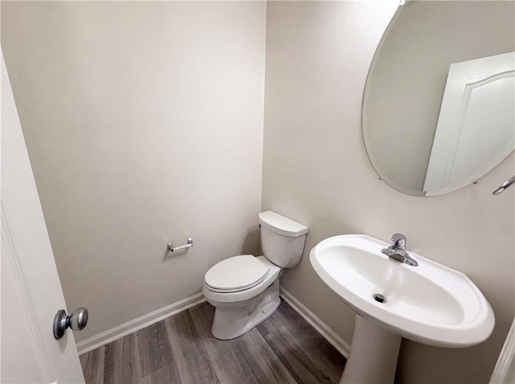 1019 Ivydale Circle Property Photo 17