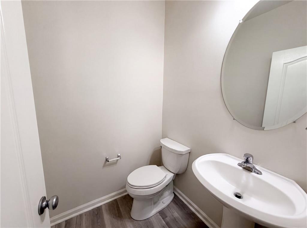 1019 Ivydale Circle Property Photo 18